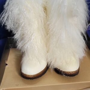 BearPaw Cream Fur Winter Boots